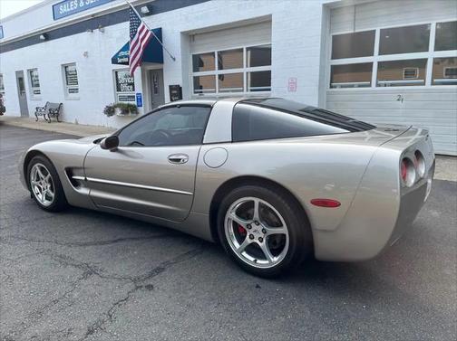 2002 Chevrolet Corvette Base