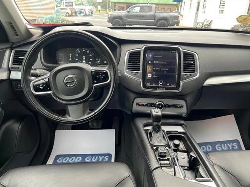 2018 Volvo XC90 T5 Momentum