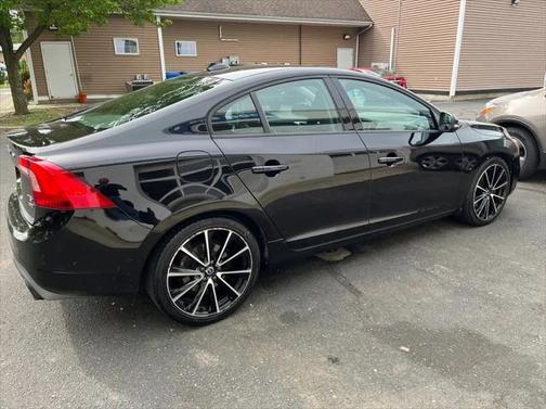 2017 Volvo S60 T5 Dynamic