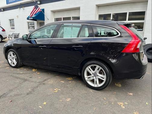 2015 Volvo V60 T5 Platinum