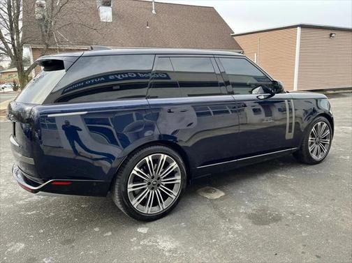 2023 Land Rover Range Rover P530 SE