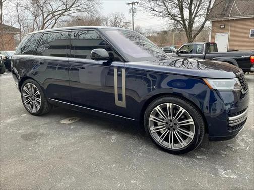 2023 Land Rover Range Rover P530 SE
