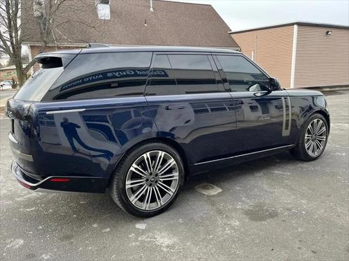 2023 Land Rover Range Rover P530 SE