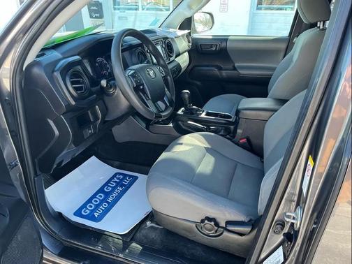 2019 Toyota Tacoma SR