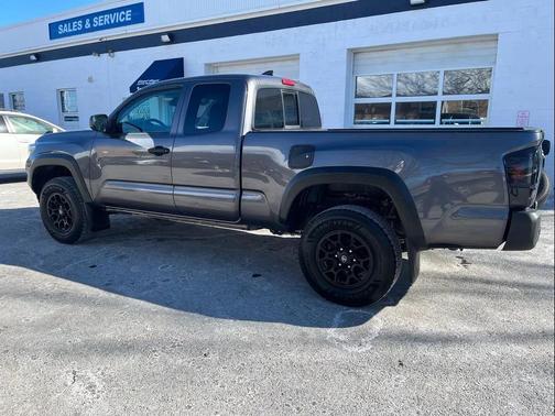 2019 Toyota Tacoma SR