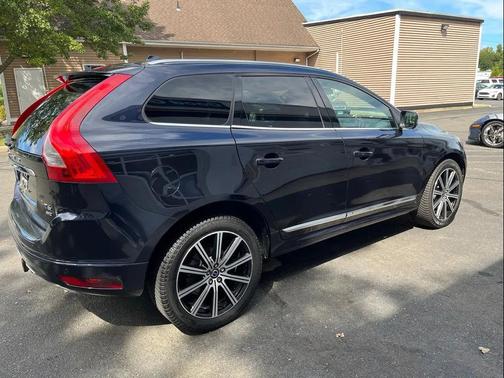 2017 Volvo XC60 T6 Inscription