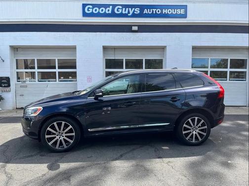 2017 Volvo XC60 T6 Inscription