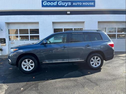 2012 Toyota Highlander SE