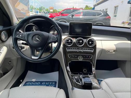 2016 Mercedes-Benz C-Class C 300 4MATIC Luxury