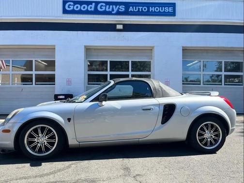 2002 Toyota MR2 Base (M5)