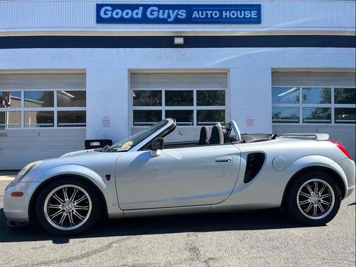2002 Toyota MR2 Base (M5)