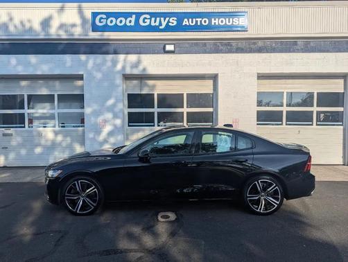2020 Volvo S60 T6 R-Design