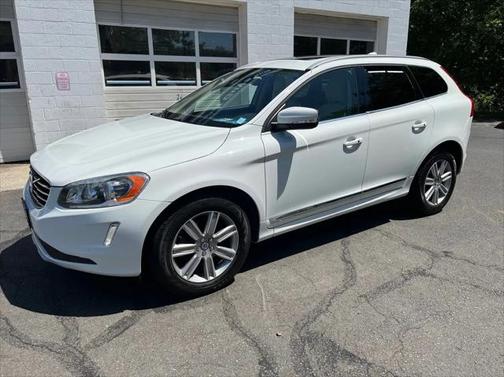 2016 Volvo XC60 T6 Drive-E