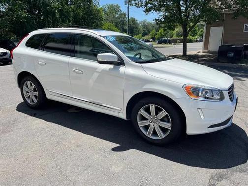 2016 Volvo XC60 T6 Drive-E