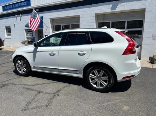 2016 Volvo XC60 T6 Drive-E