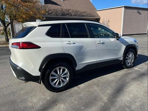 2022 Toyota Corolla Cross LE