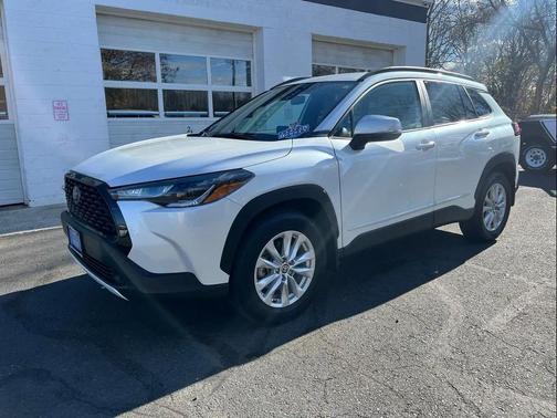 2022 Toyota Corolla Cross LE