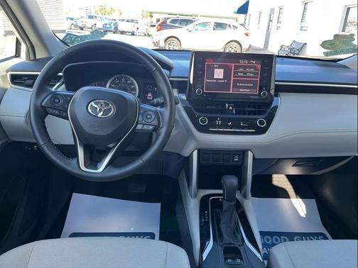 2022 Toyota Corolla Cross LE