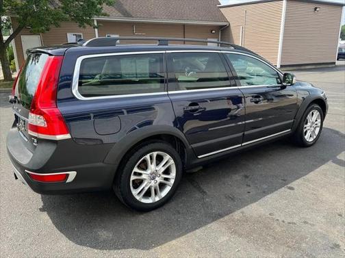 2016 Volvo XC70 T5 Premier