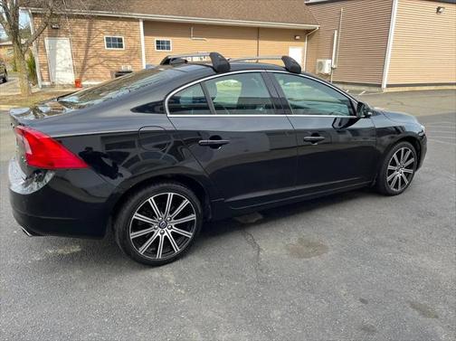 2016 Volvo S60 T6 Drive-E Platinum