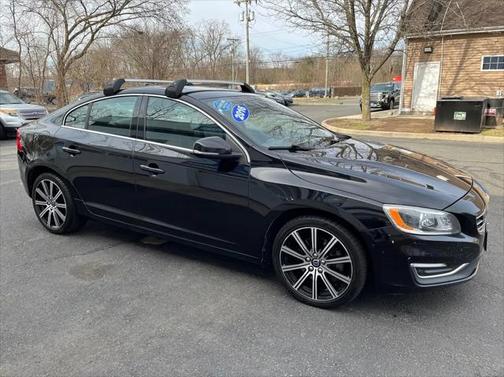 2016 Volvo S60 T6 Drive-E Platinum