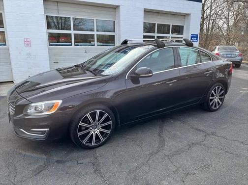 2016 Volvo S60 T6 Drive-E Platinum