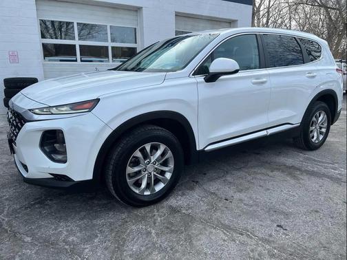 2019 Hyundai SANTA FE SE 2.4
