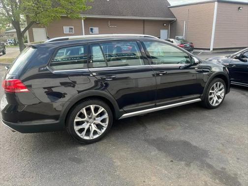 2017 Volkswagen Golf Alltrack TSI SEL