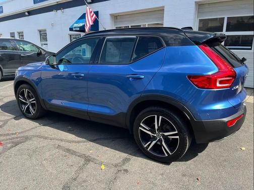 2019 Volvo XC40 T5 R-Design