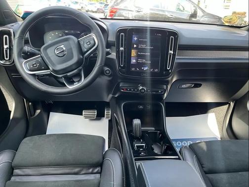 2019 Volvo XC40 T5 R-Design