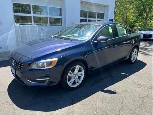 Blue 2015 Volvo S60 T5 Platinum