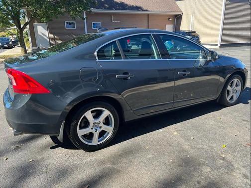 2012 Volvo S60 T5