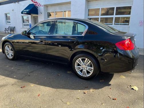 2013 INFINITI G37x Base