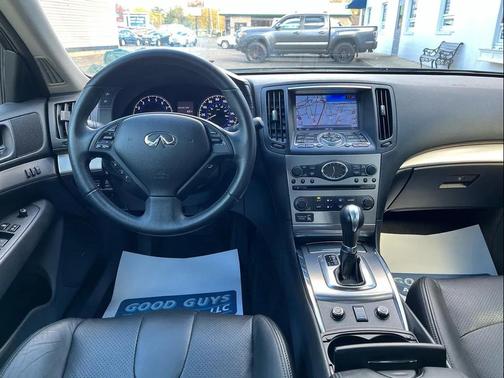 2013 INFINITI G37x Base