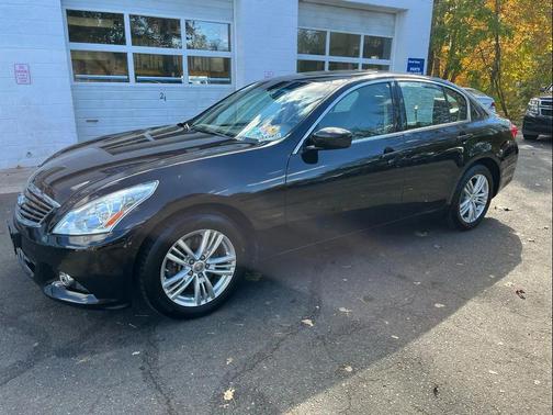 2013 INFINITI G37x Base