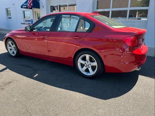 Melbourne Red Metallic 2013 BMW 328