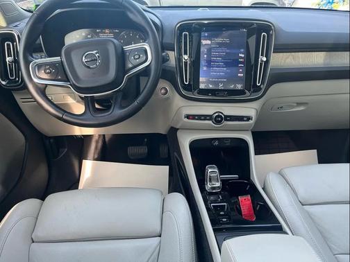 2020 Volvo XC40 T5 Inscription
