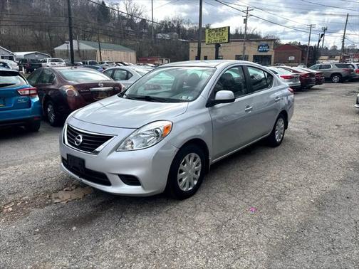 2012 Nissan Versa 1.6 S