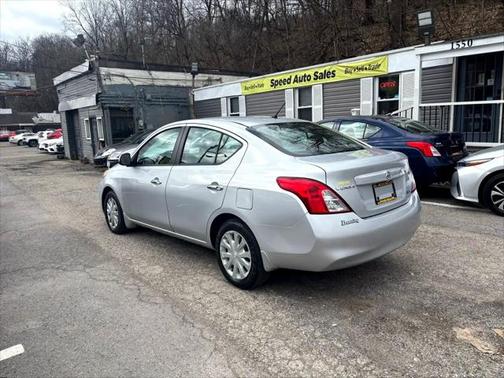 2012 Nissan Versa 1.6 S