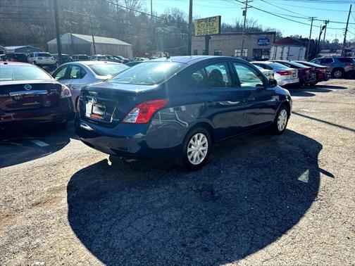 2012 Nissan Versa 1.6 S