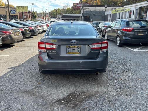 2019 Subaru Impreza 2.0i