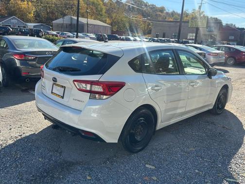 2018 Subaru Impreza 2.0i