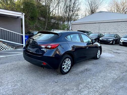 2016 Mazda Mazda3 i Sport