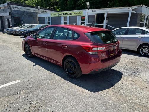 Crimson Red Pearl 2019 Subaru Impreza 2.0i