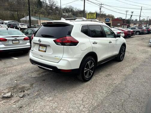 2020 Nissan Rogue SV