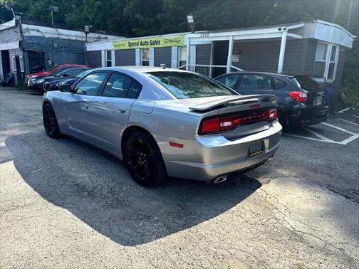 2013 Dodge Charger SXT