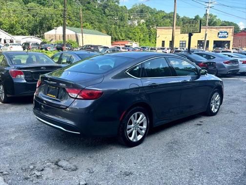 2016 Chrysler 200 Limited