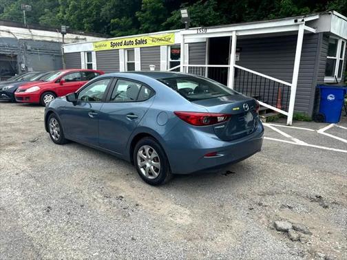 2016 Mazda Mazda3 i Sport