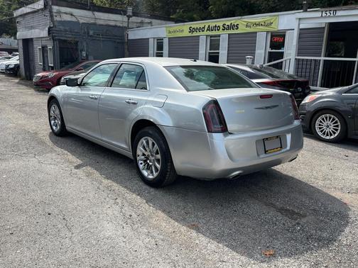 2012 Chrysler 300 Limited