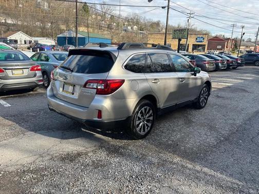 Gold 2016 Subaru Outback 2.5i Limited